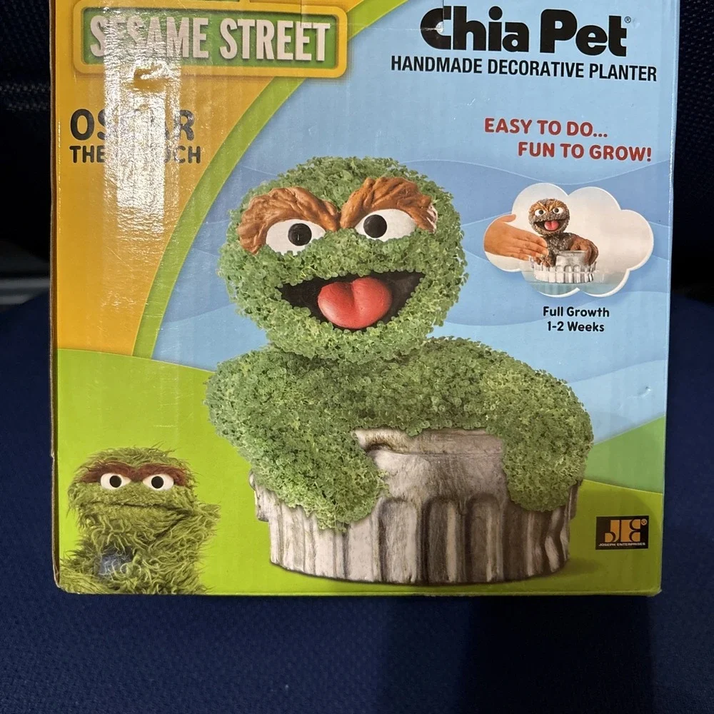 Chia Pet X Oscar The Grouch Sesame Street Collab New In Box Limited Edition